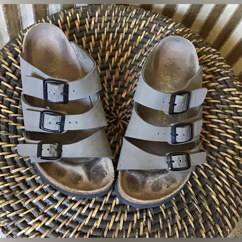 Birki’s by Birkenstock 3 Strap Sandals
